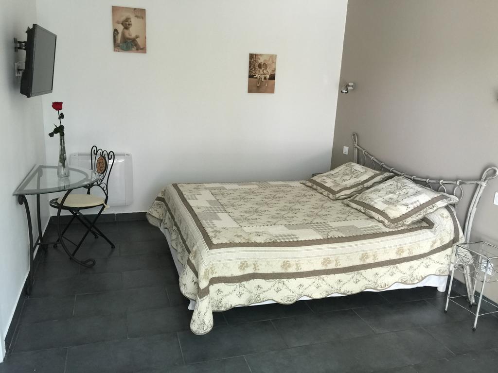 Chambres D'Hotes Le Mas Du Bijou Bleu Puget-sur Argens Ngoại thất bức ảnh